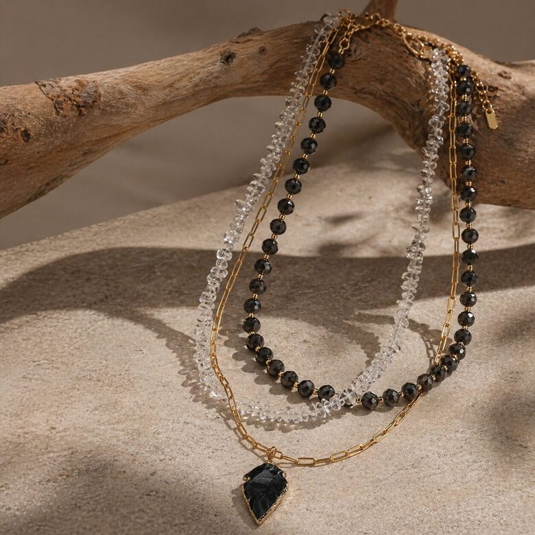 Kaklarota "Melnā elegance"