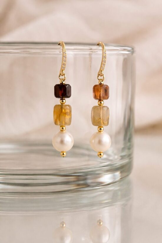 Dabīgo akmeņu auskari "Tauriņa zelts"