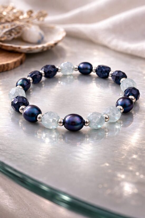 Dabīgo pērļu rokassprādze "Tumšā elegance"