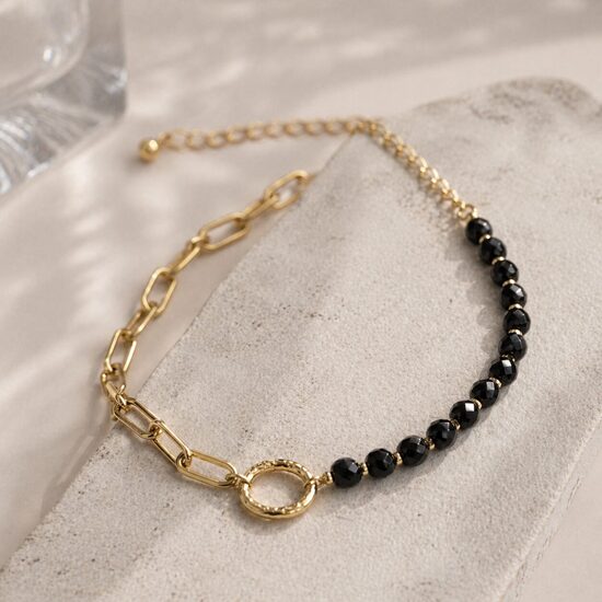 Kaklarota "Kontrasta šarms"